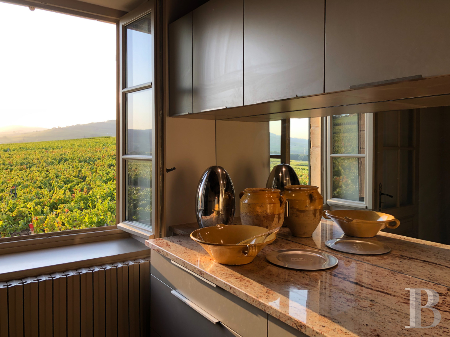 A 19th-century house in the middle of vineyards in Saint-Amour-Bellevue, in Saône-et-Loire - photo  n°8